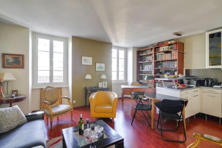 Guestready - Beau Sejour Dans Le Marais Lägenhet Paris Exteriör bild