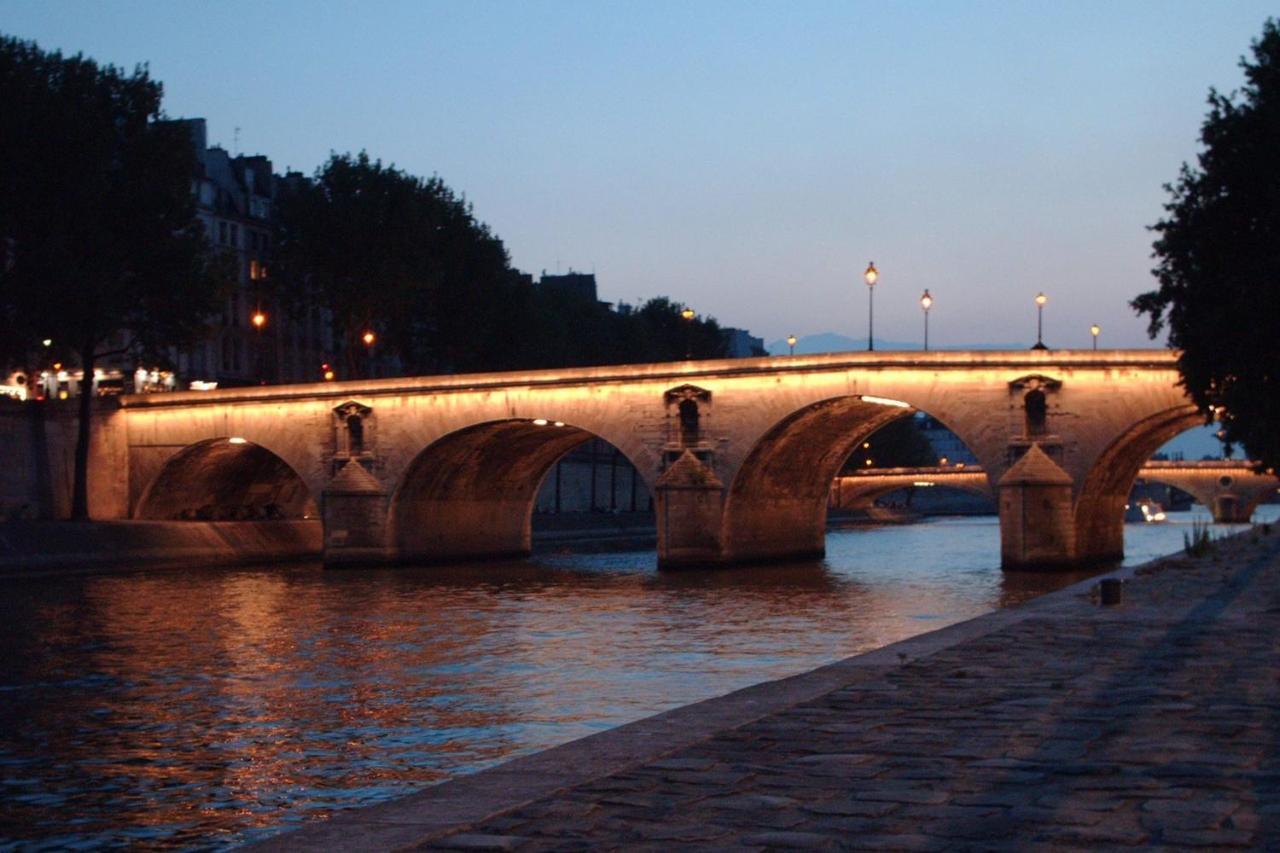 Guestready - Beau Sejour Dans Le Marais Lägenhet Paris Exteriör bild